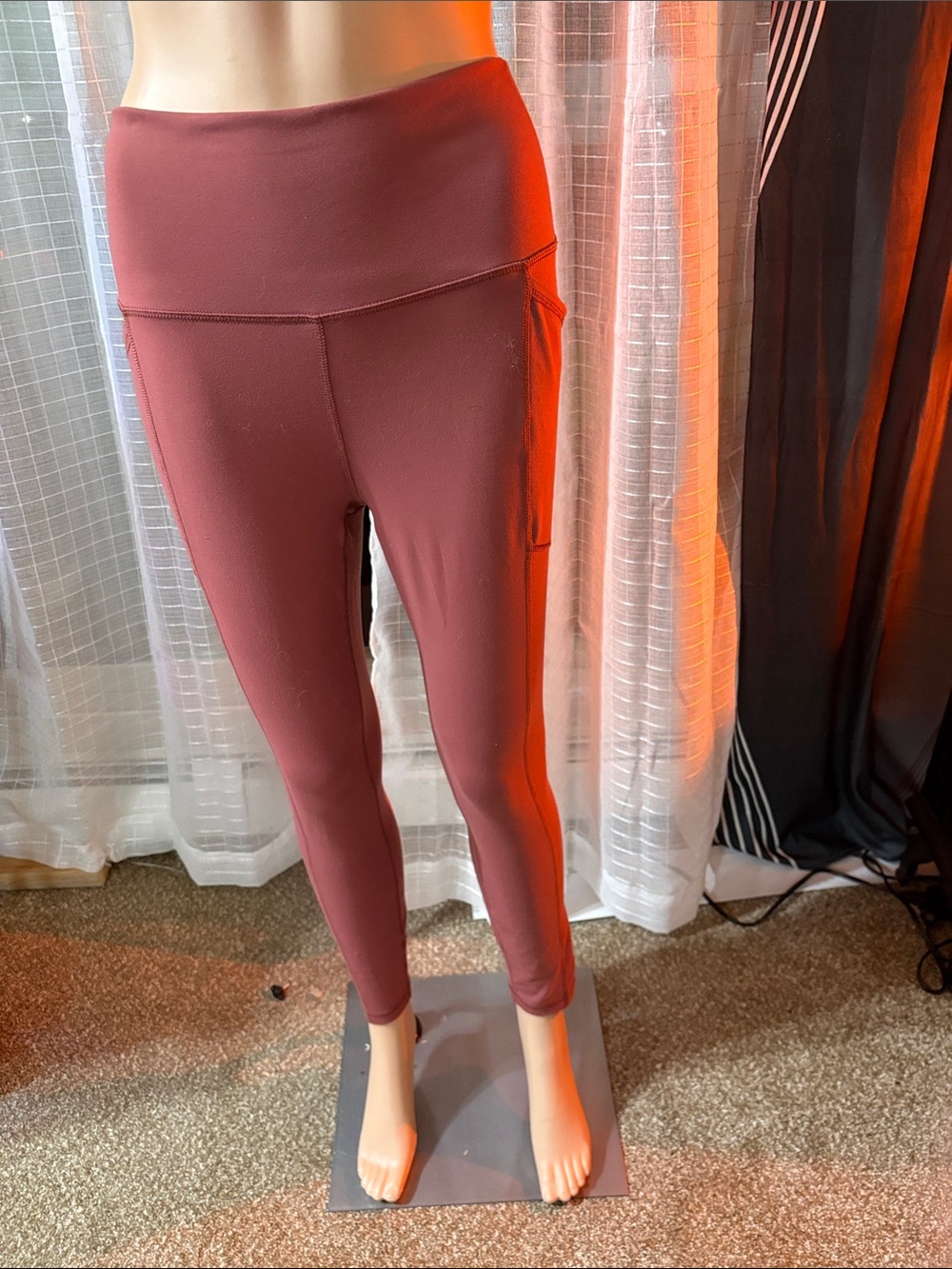 Reebok High-Waist Women's Medium Leggings in Dusty Rose